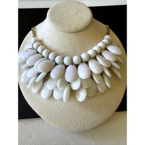Vintage White Acrylic Teardrop Chunky Statement Bib Neck Adjustable Cluster Bead